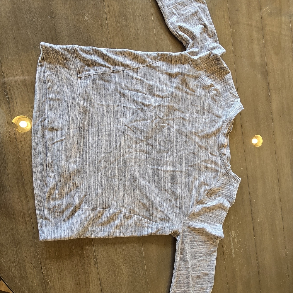 Athleta Heather Gray Long Sleeve Top
